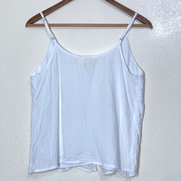 Japna Eyelet Button Front Vneck Tank Top - Picture 5 of 5